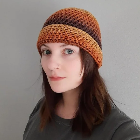 Crochet Beanie (brown ombre) - Picture 3 of 3